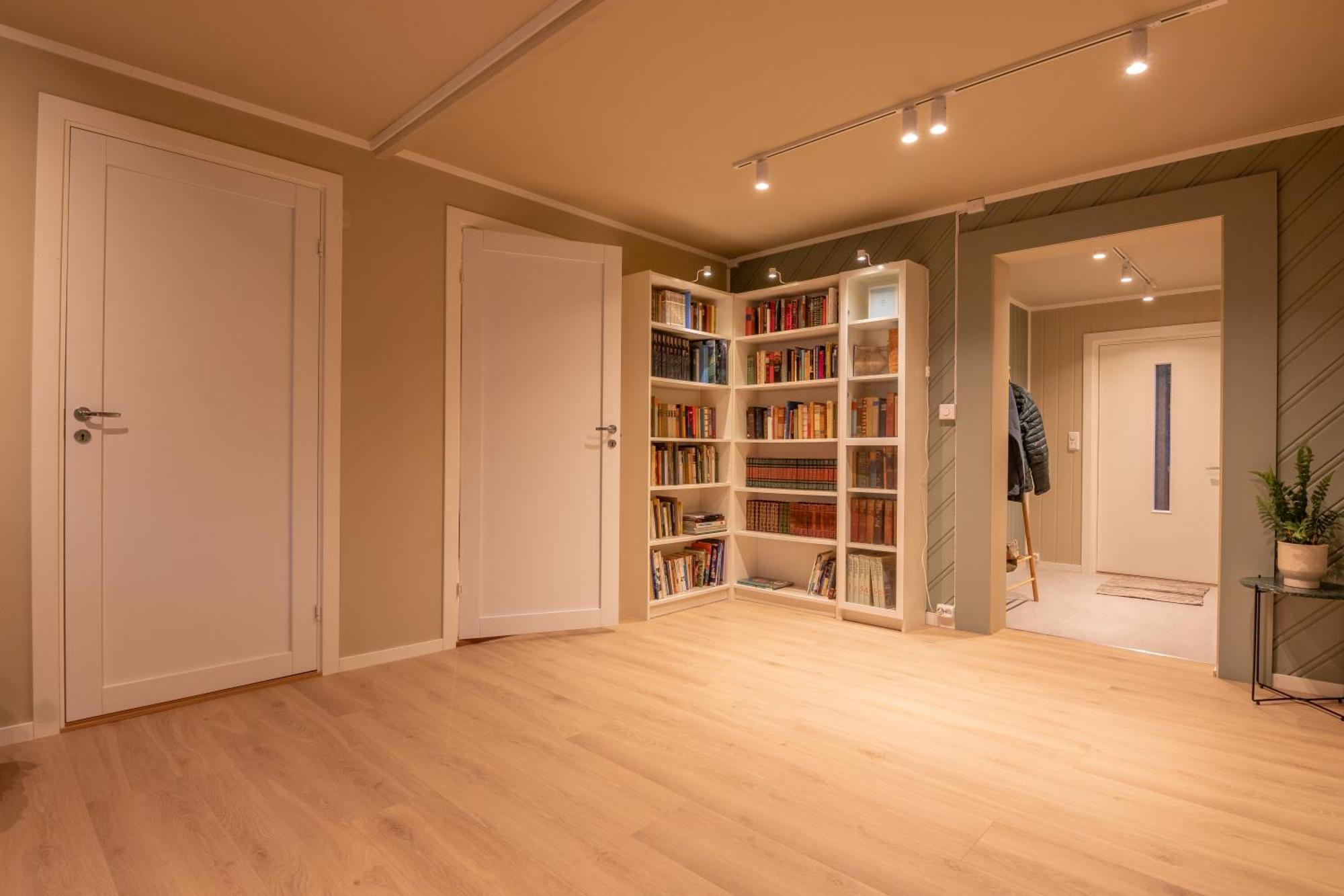 Cozy And Spacious Apartment In City Centre Tromsø Kültér fotó
